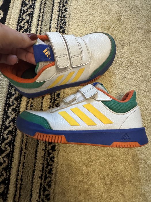 Adidasi marimea 29 -30 originali