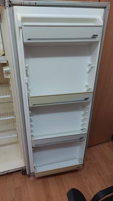 Frigider cu congelator