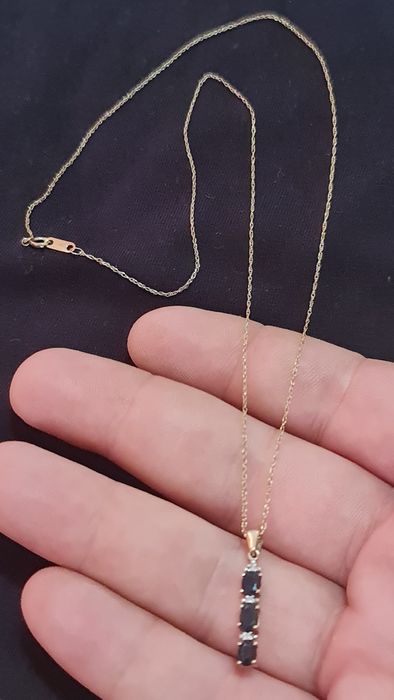 Lantisor aur cu safire si diamante