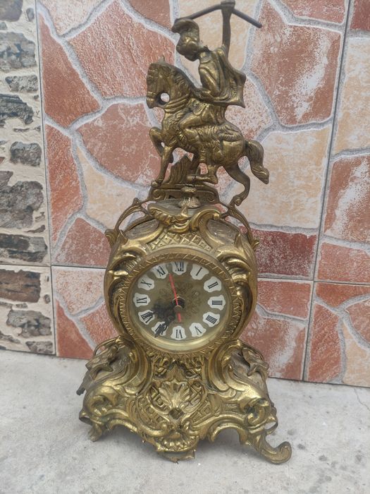 Vând cesas de bronz