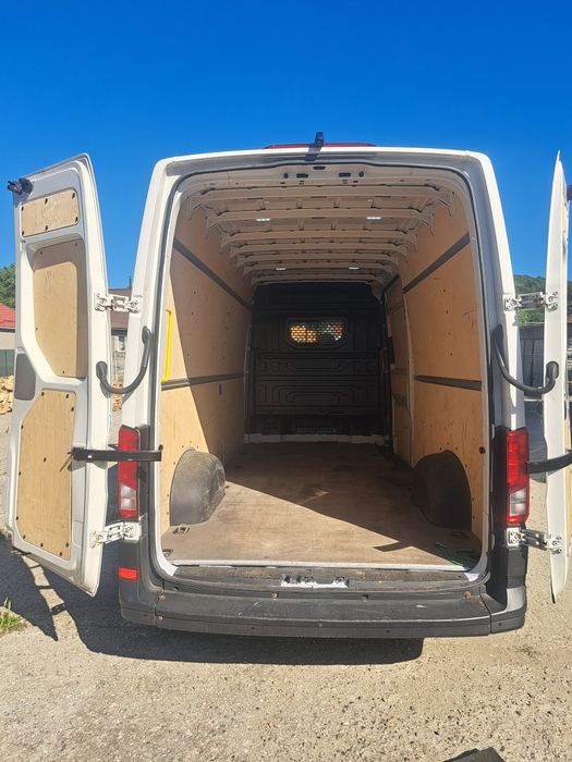 Vând vw crafter 2019