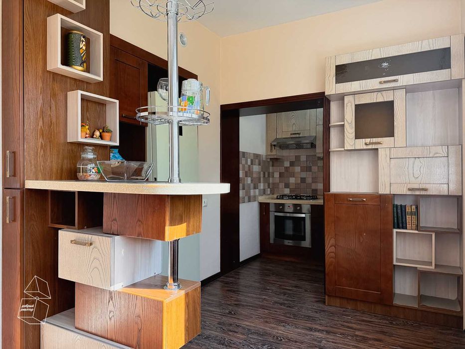 (Добрый) Grand Mir Hotel, 80 м², 2/4/4, Просторная