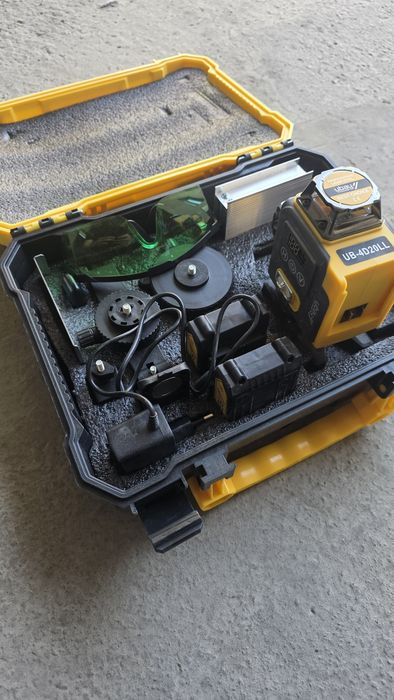 Продаётся лазерный уровень