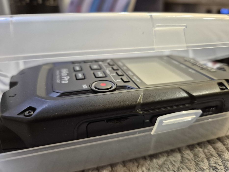 Zoom H4n Pro 4 intrari reportofon portabil cu microfoane built-in X/Y