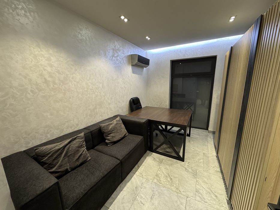 Продается нежилое помещение/Евро офис 113м2 - стадион Старт