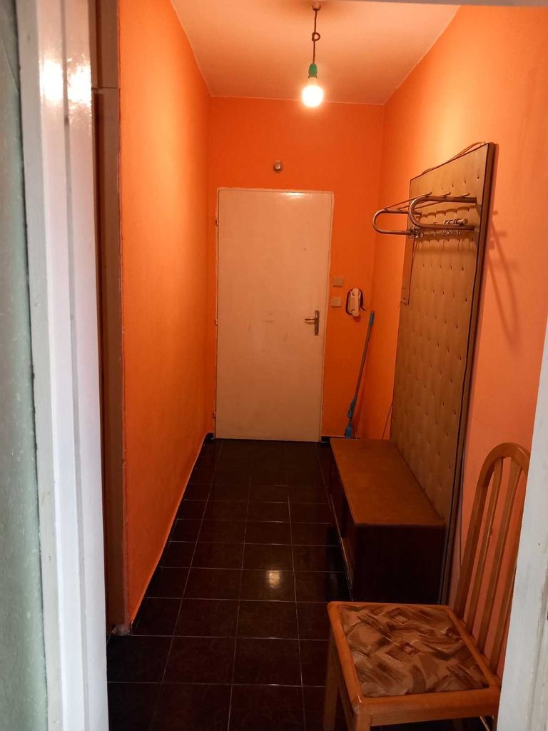 Продава се Тристаен апартамент в Карнобат - 67 кв.м за 434 €/кв.м - Снимка #1