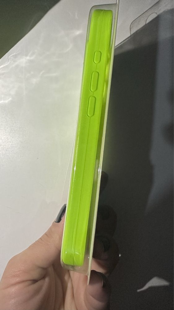 Huse originale iPhone 16 Pro Silicone Case