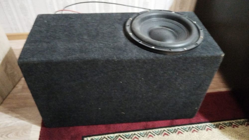 Продам саб с коробом Pride M9