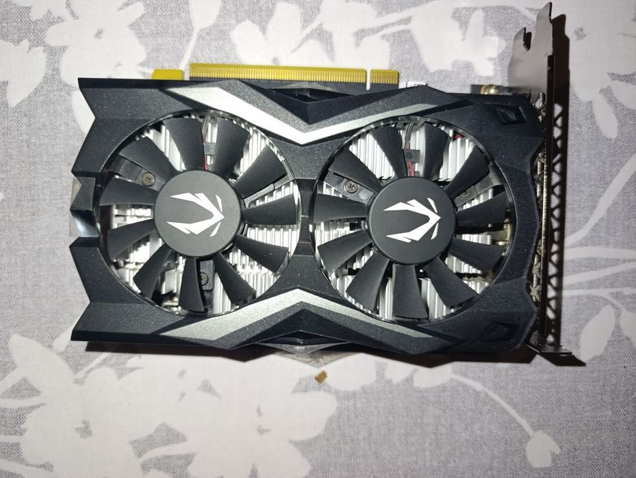 Видео карта GTX 1650, 4 гигабайт, 128 bit