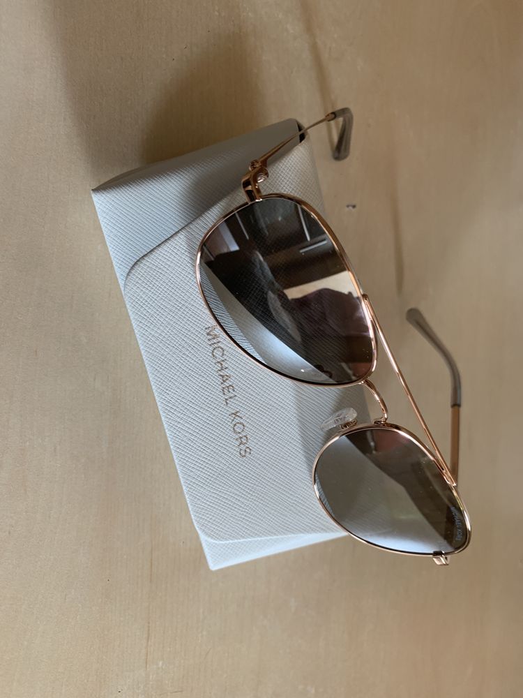 Ochelari de soare Michael Kors, San Diego, impecabili, ca noi