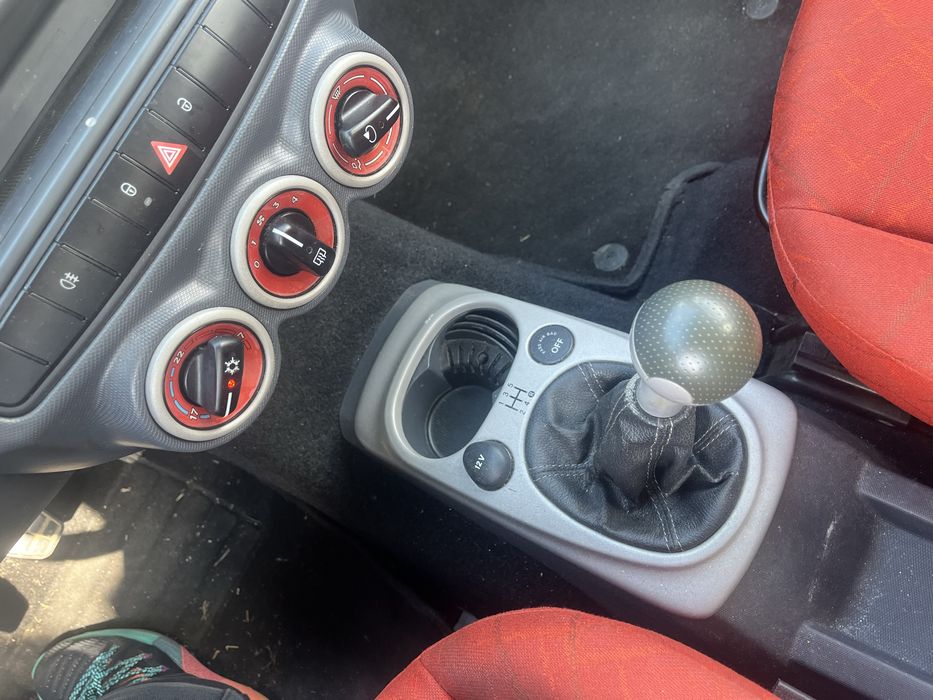 Interior smart for four 2006 4 usi