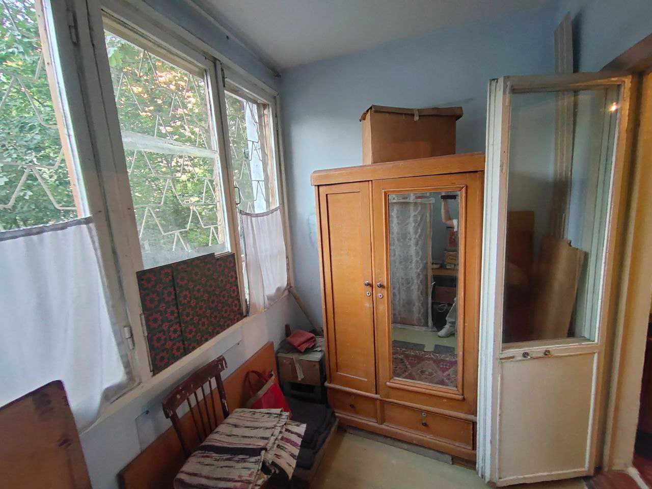 Срочно продаю. Юнусабад 17-кв, 2-к квартира, 56м²,1/5 эт. Без ремонта"