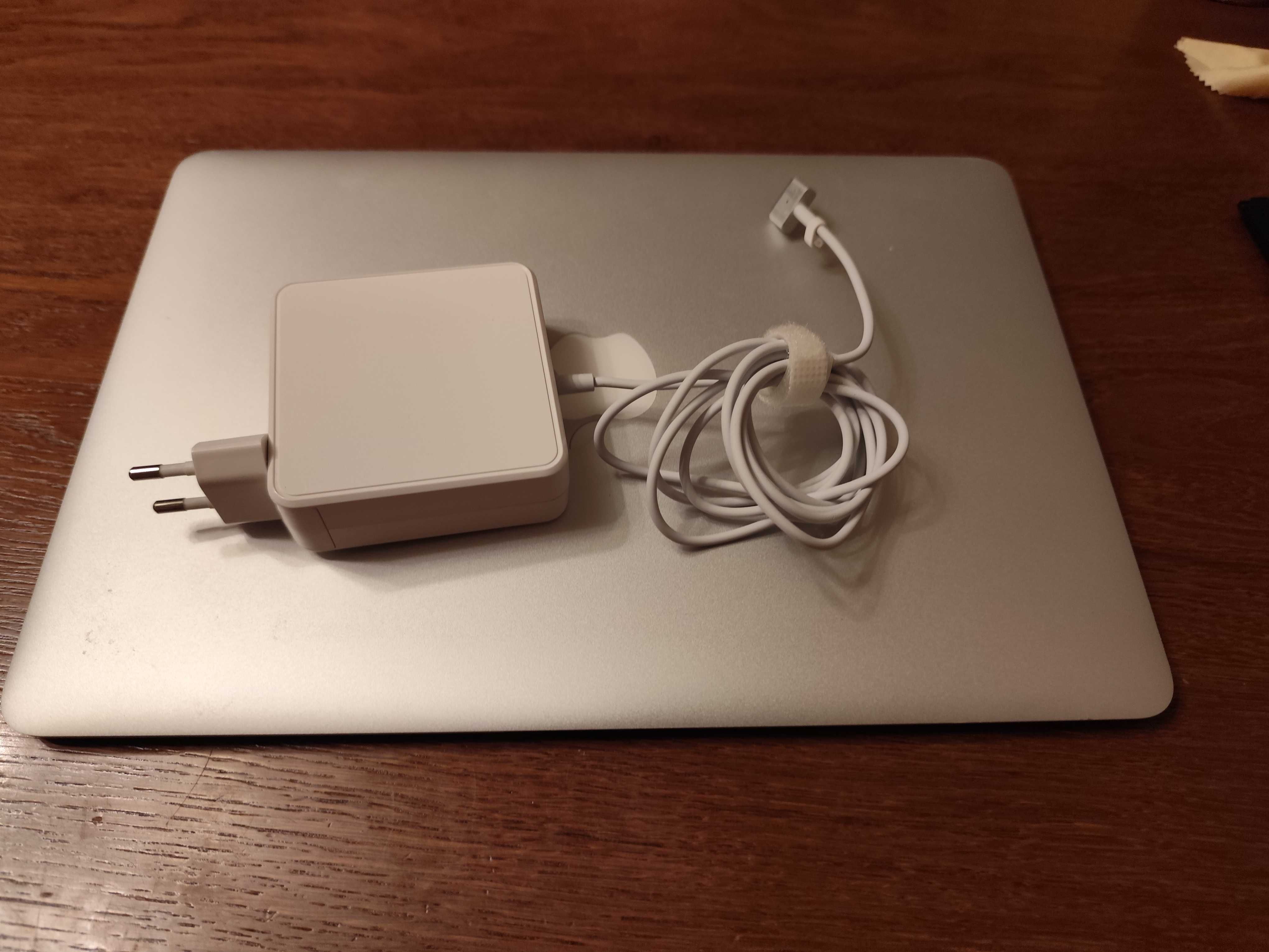 MacBook Air 13 2017 1.8GHz 8Gb RAM 121Gb SSD