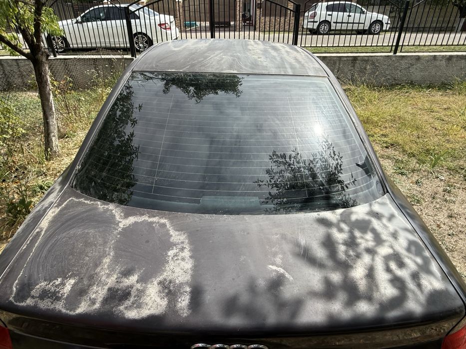 Vând Audi A4 B5, 1.6 benzină, 1996, violet, preț negociabil