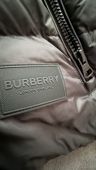 Burberry, размер L.1500лв