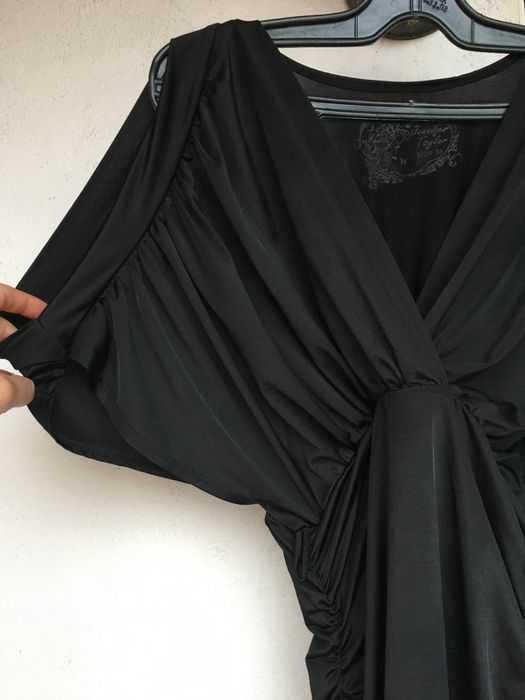 Празнични Рокли в М размер