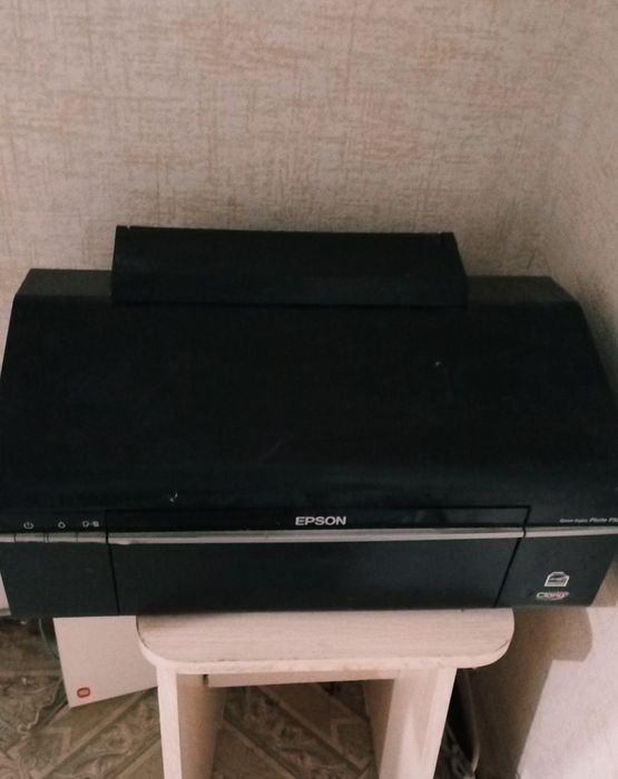 Продам цветной принтер