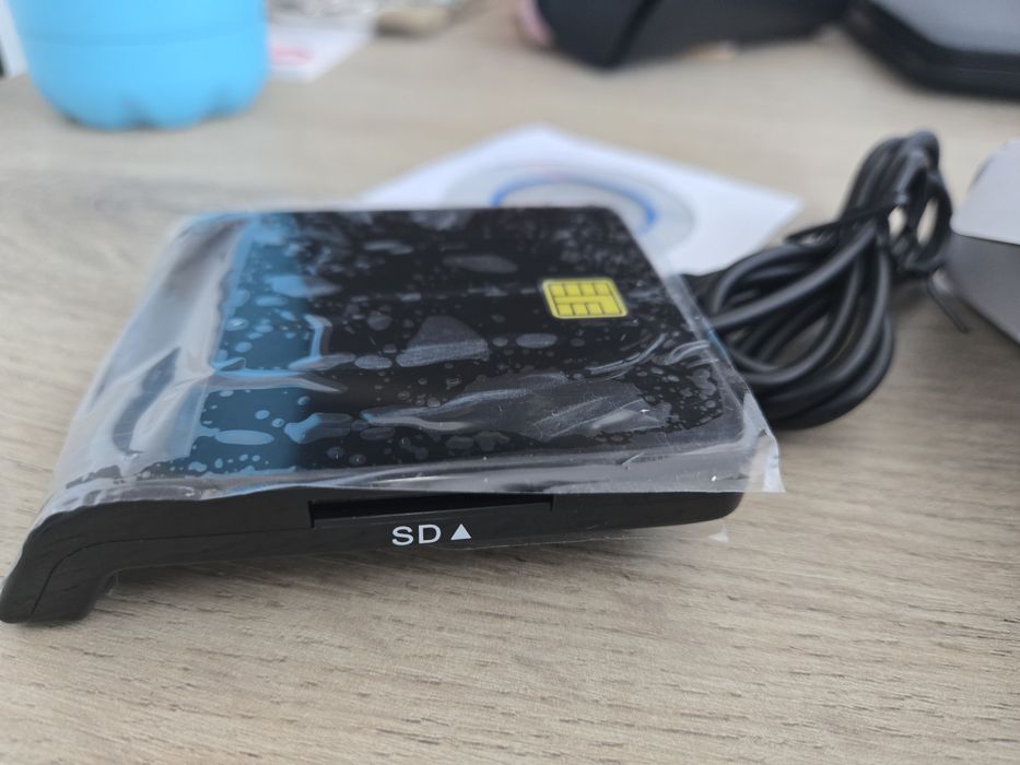 Cititor pentru carti de identitate electronice