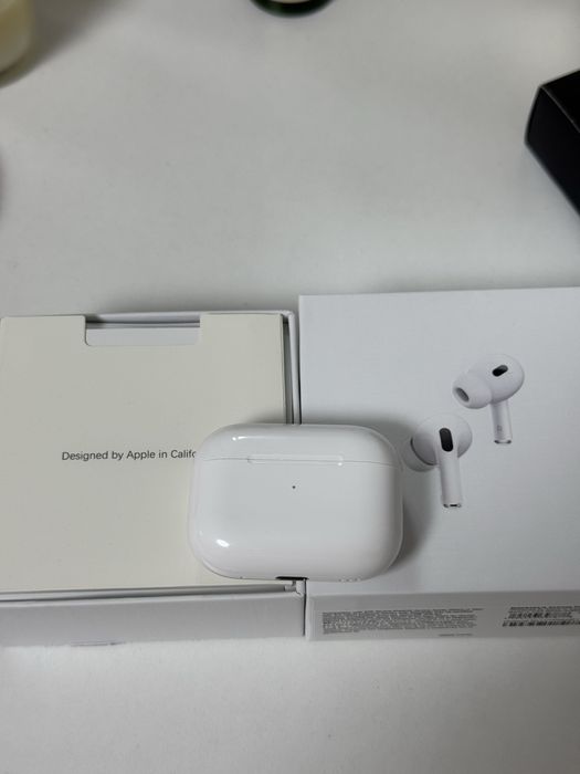 Продам AirPods Pro 2 поколения