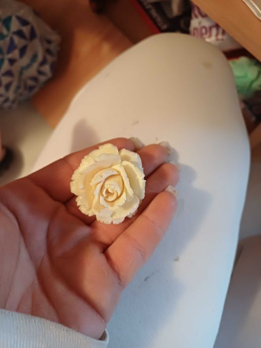 Vand brosa vitage din os fara defect starea ei 10/10