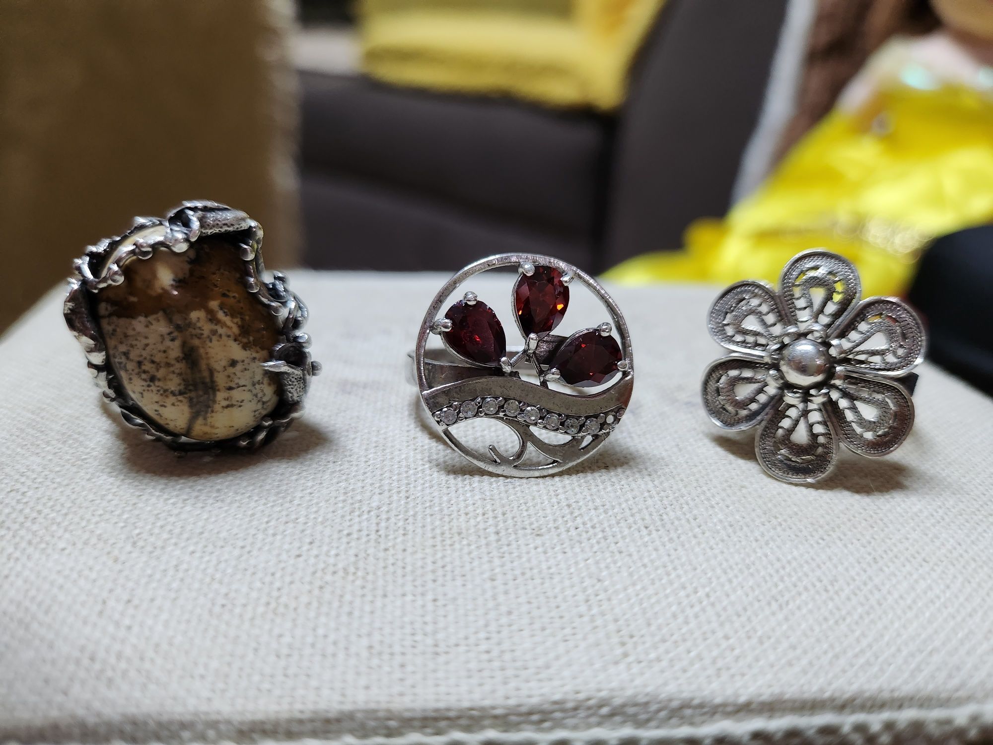 Старини сребърни пръстени и оригинолни на  Пандора