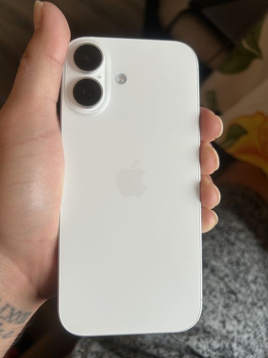 IPhone 17 512 gb silver Гаранция