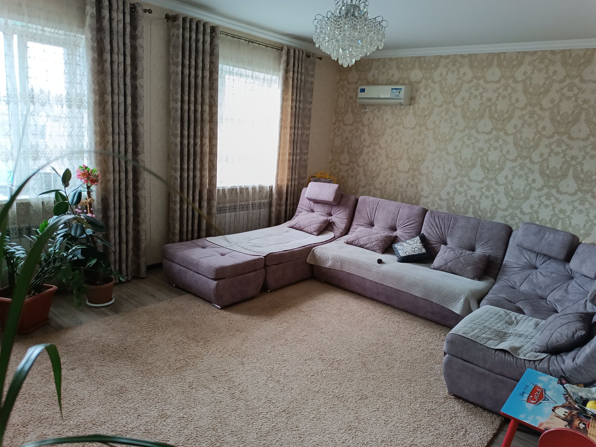 Продам дом 4 комнаты, 142кв.м и хозпостройки 122кв.м. г. Косшы