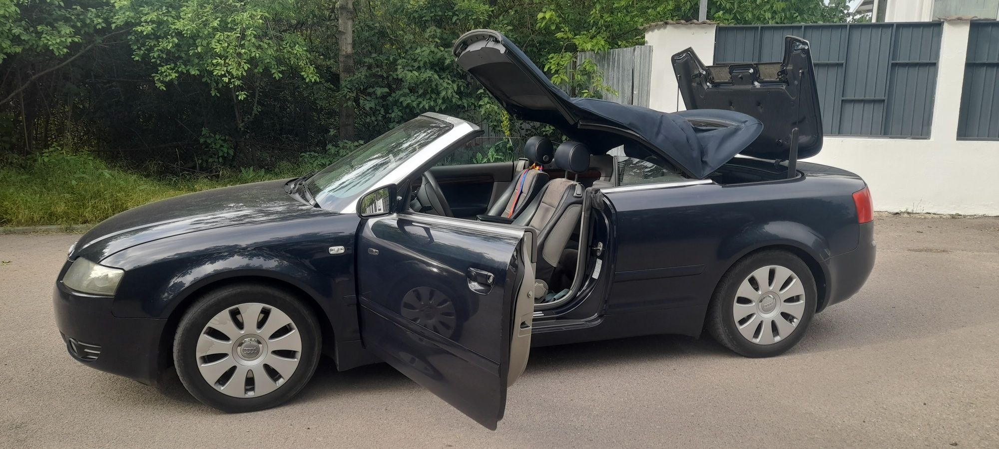 Vând Audi A4 Cabrio 2004 Diesel