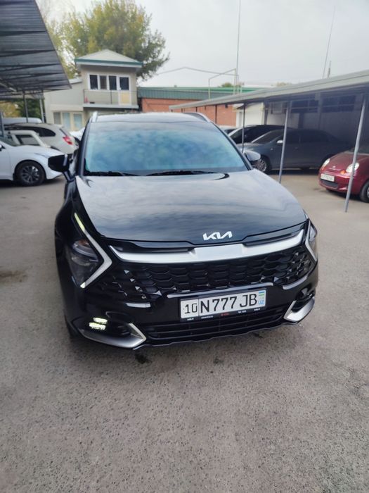 Kia sportage sotiladi