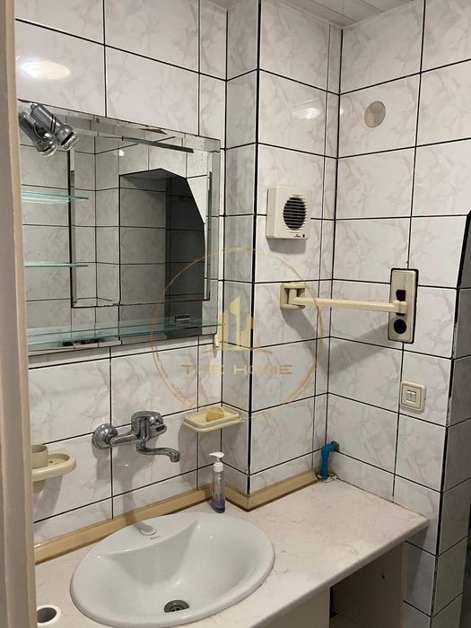 Дава се под наем Двустаен апартамент в Варна, Спортна зала - 56 кв.м за 380 € - Снимка #8