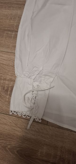 Cămașă alba model manșete