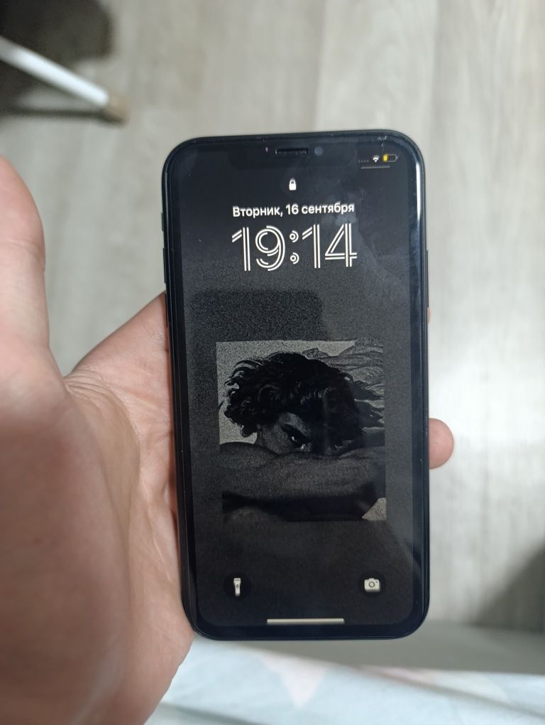 Айфон xr64 гига  apple
