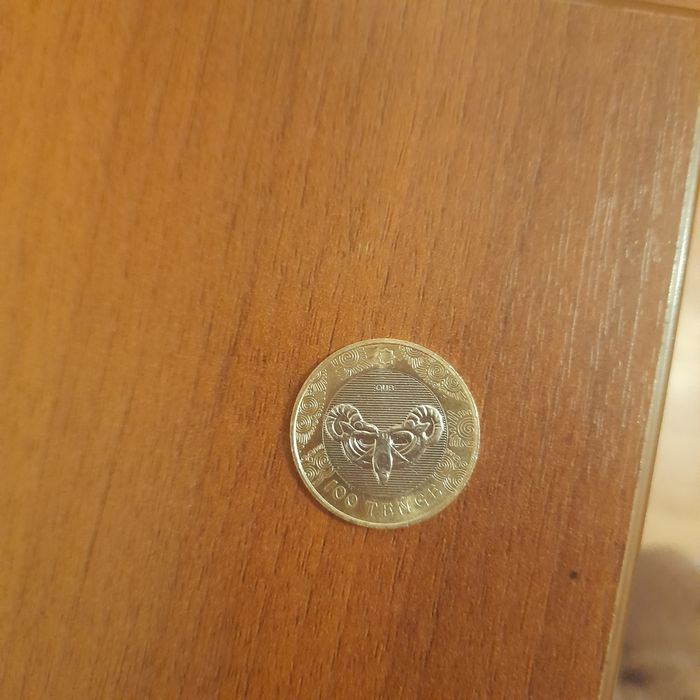 Продам манету  колекционую