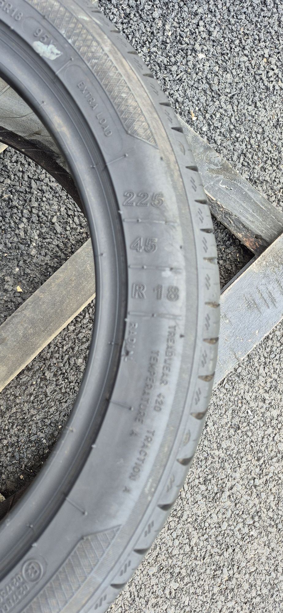 225.45.18 Klebar Vara Second-hand