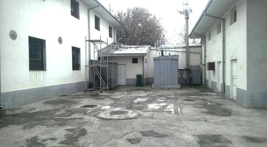 Юккоричирчикский р-он база 1800 м² 15-сот идеально под пищевое произв