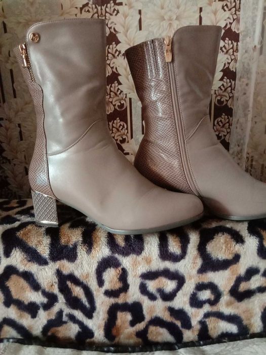 Продам полу сапожки