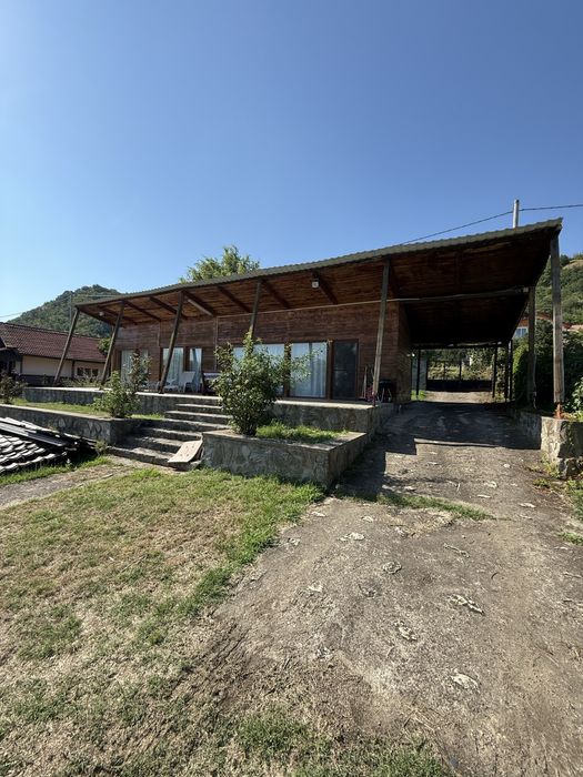 Vand cabana pe clisura dunarii