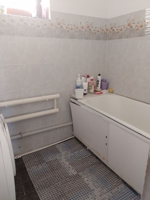 Uy sotiladi eski sergilida