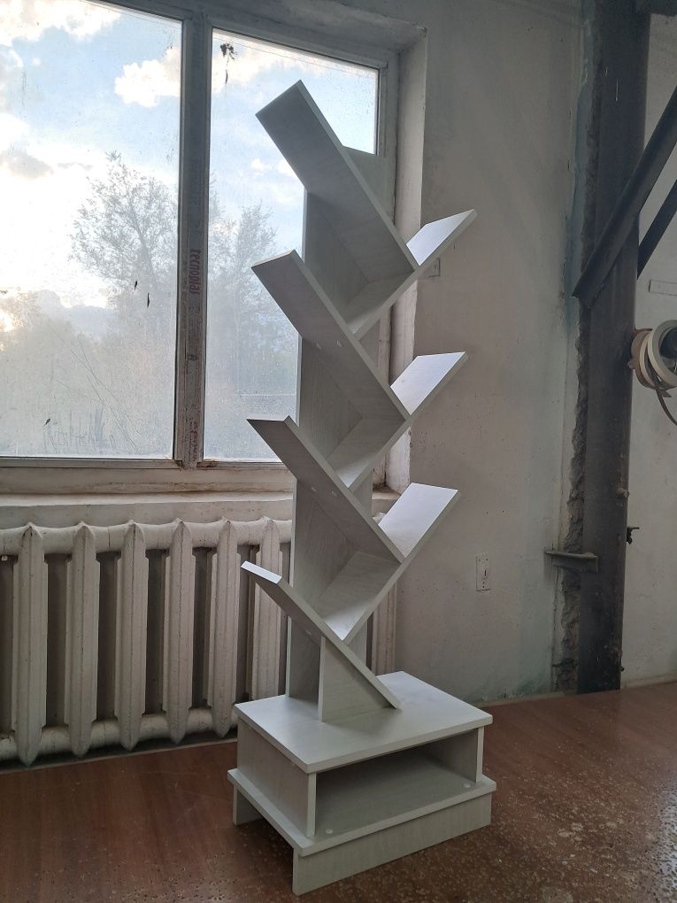 Продам книжную полку