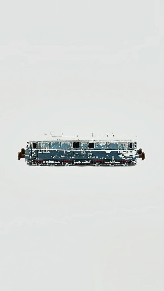 Locomotiva CFR macheta model mulaj veche de colectie tren