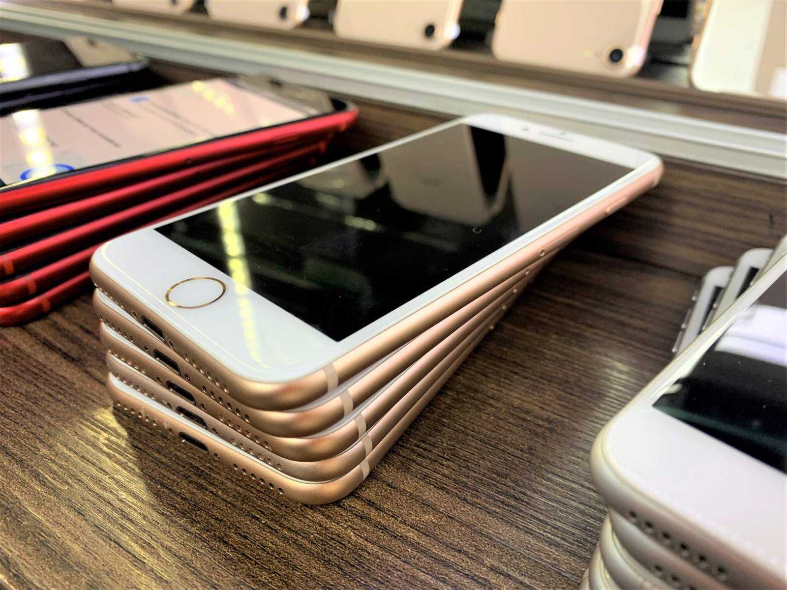 iPhone 8 64GB - Гаранция-ЛИЗИНГ+ШЕСТ ПОДАРЪКА