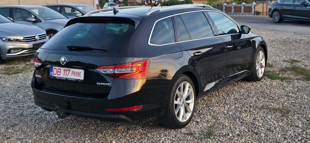Skoda Superb 2.0 TDI 150 CP DSG