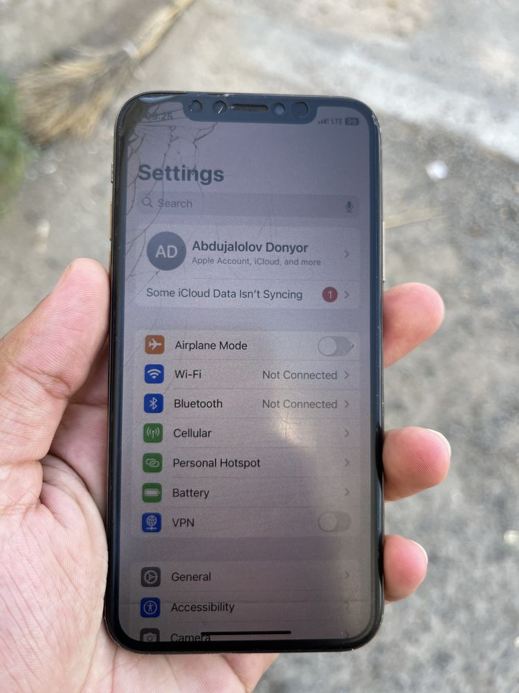 Iphone xs srochniga faqat naxtga tel