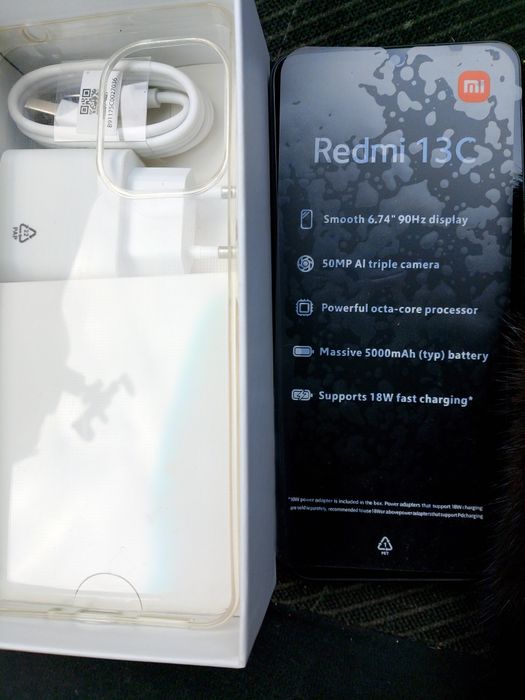 Продам новый Redmi 13C