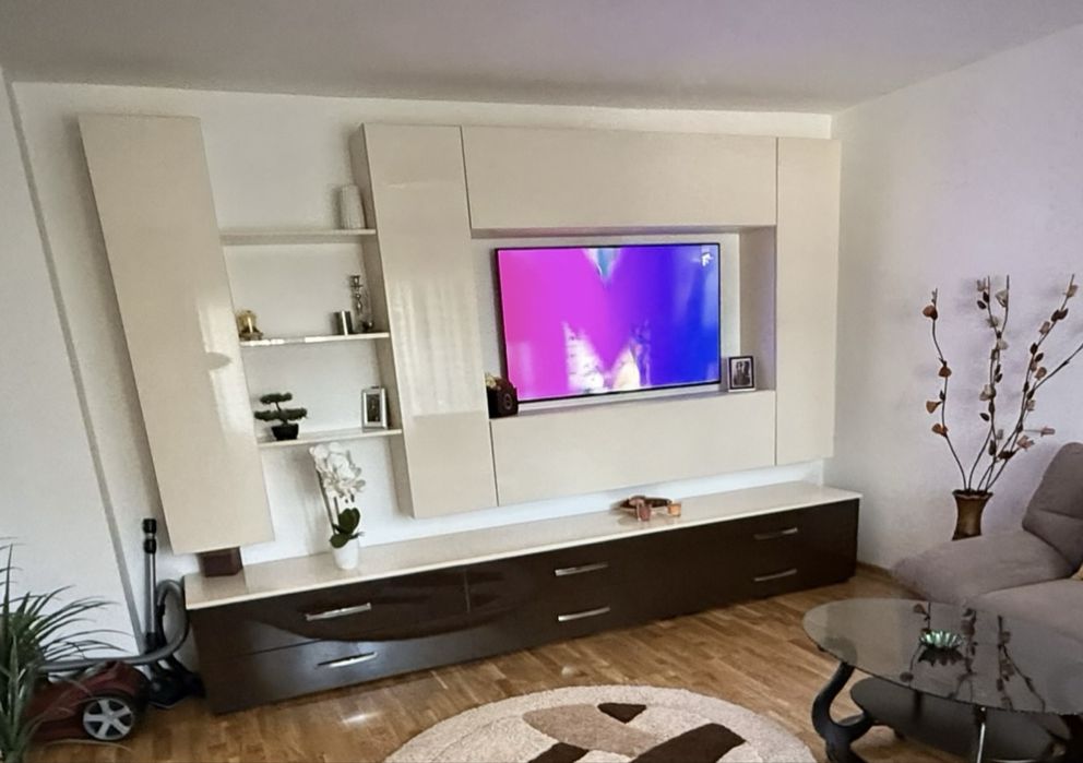 Mobila living MDF, stare perfecta