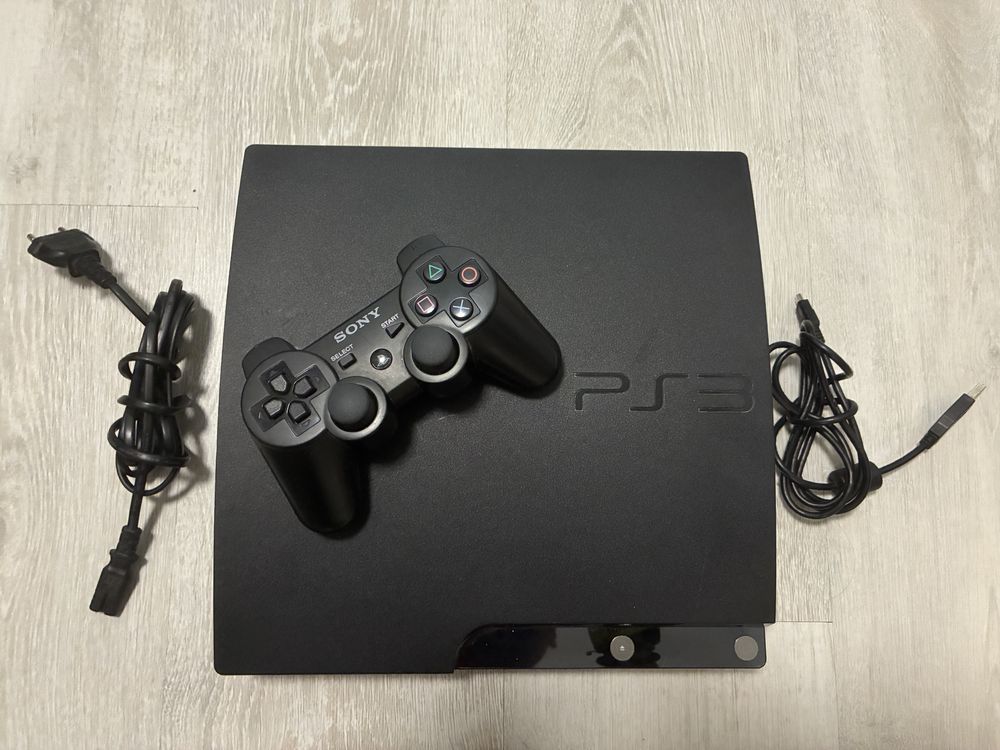 PlayStation 3 Slim 1 TB + Wolf HEN