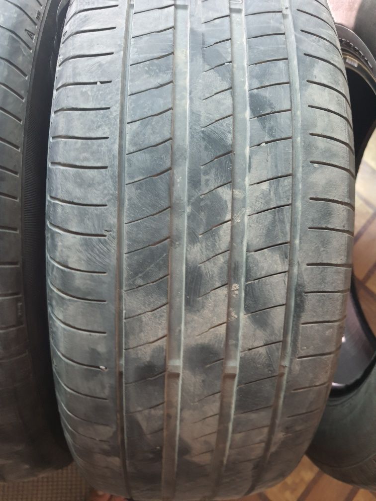 Шина бу 215/60R17