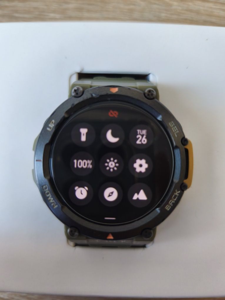 Продавам Amazfit T-rex 2