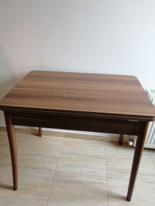 Masa  de bucatarie extensibila