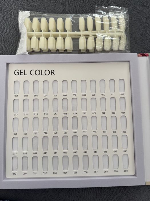 Vând set accesorii pentru manichiura